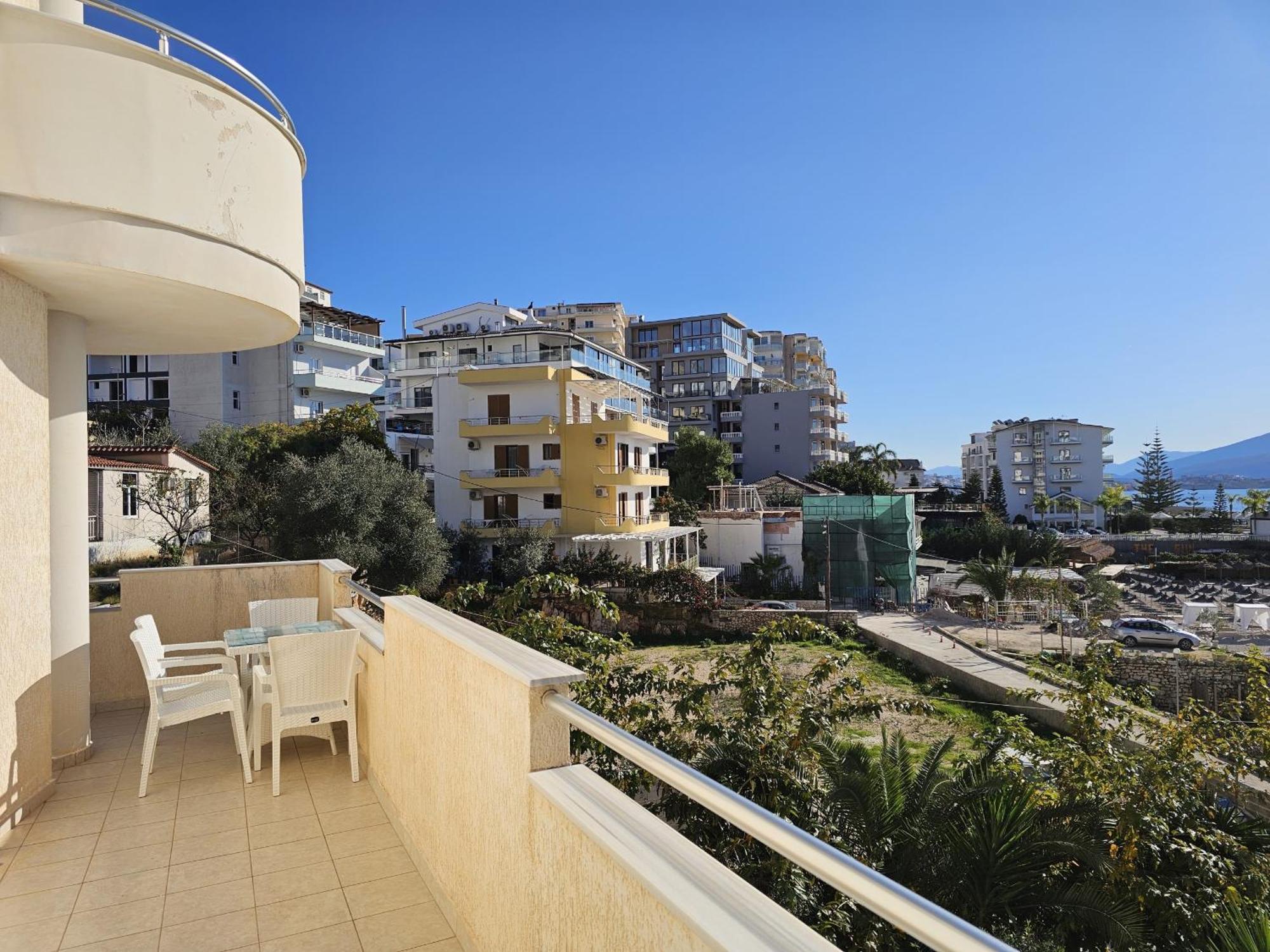 Svein Apartment Sarande Exterior photo