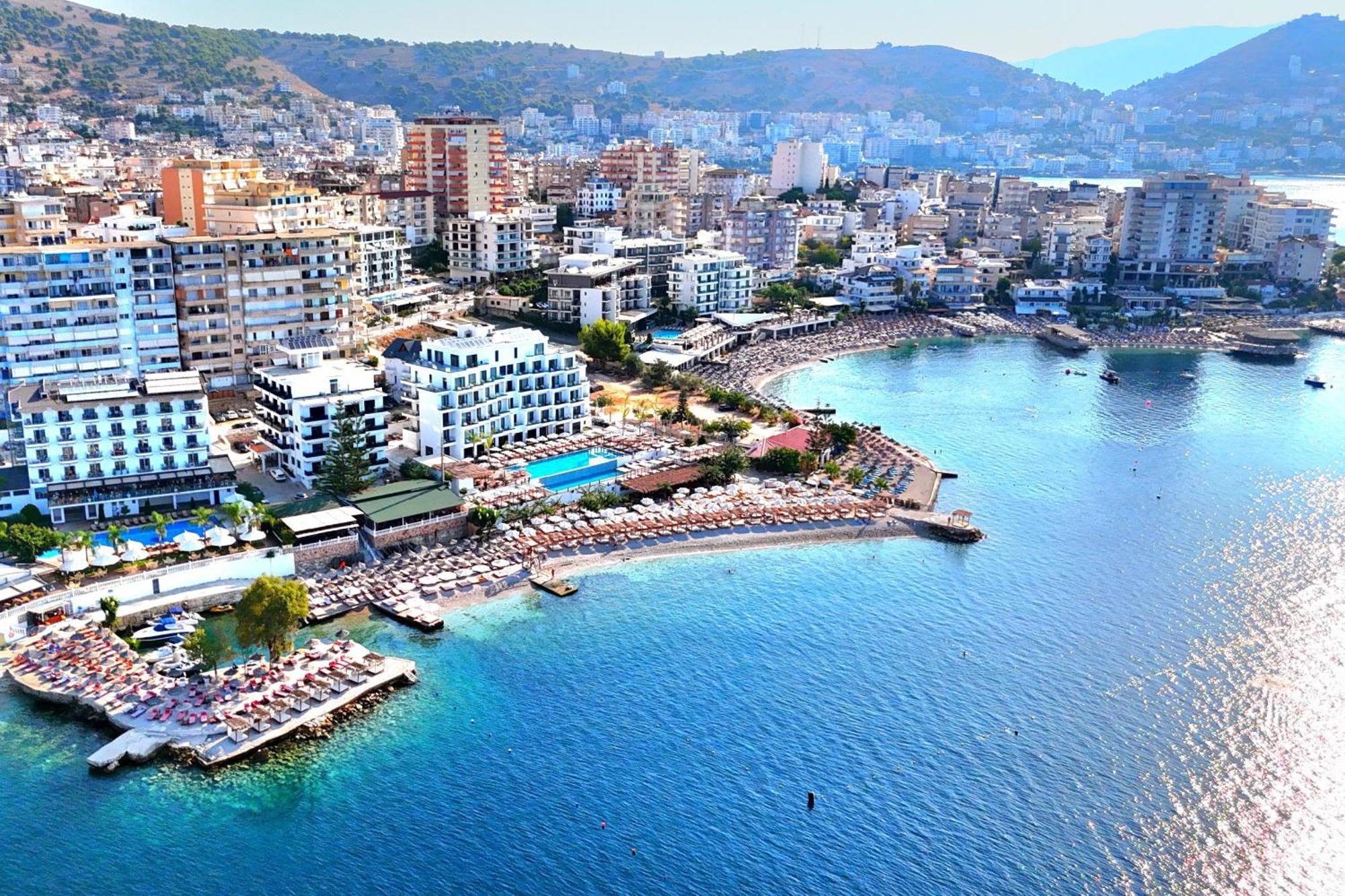 Svein Apartment Sarande Exterior photo