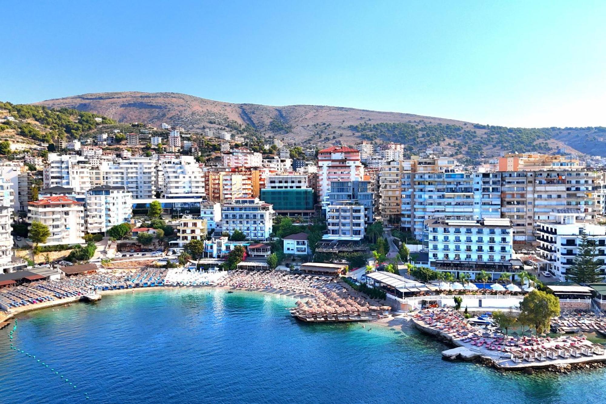 Svein Apartment Sarande Exterior photo