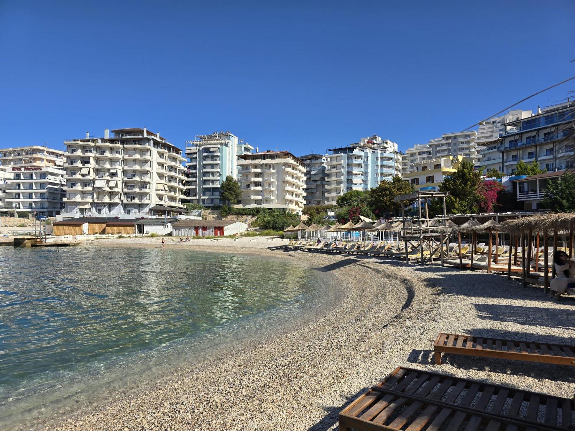 Svein Apartment Sarande Exterior photo